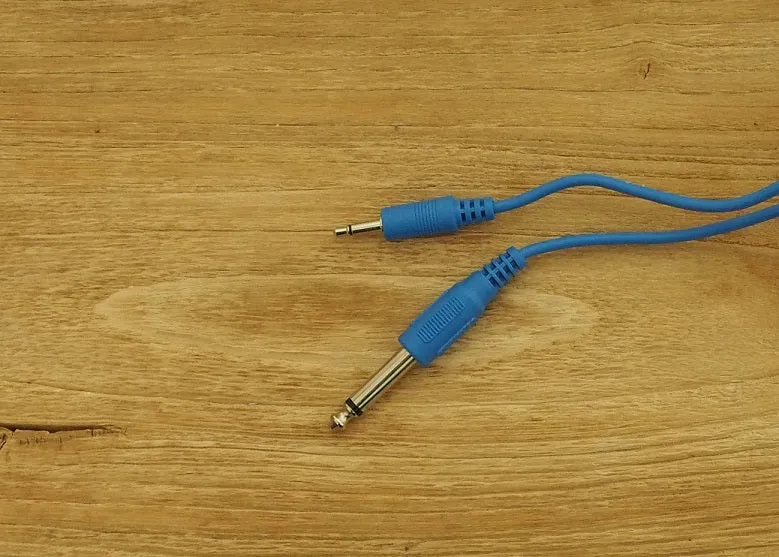 Ad Infinitum 3.5 mm (1/8 '') bis 1/4 '' Monokabel