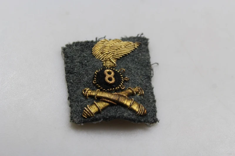 REI WW2 Artillerieoffiziersmütze Emblem