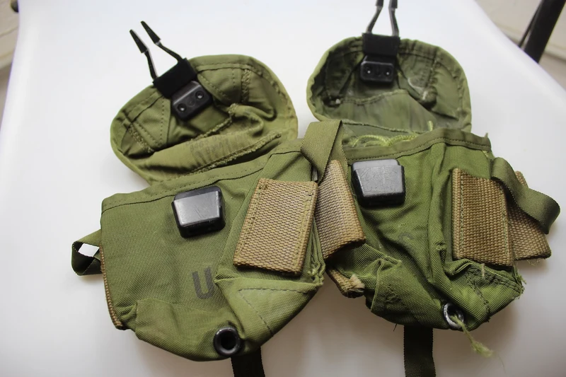 US Army Vietnam - Paar M.69 Magazintaschen für M.16