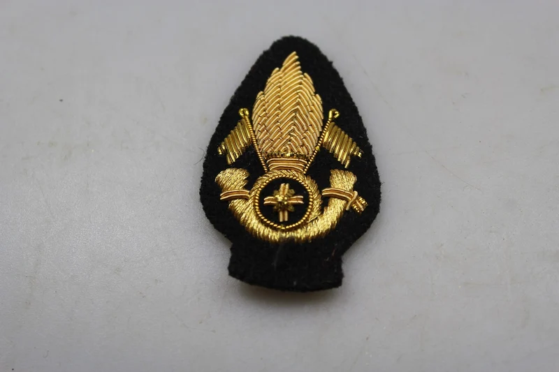 Reproduktion des Emblems für die REI Kavalleriemütze