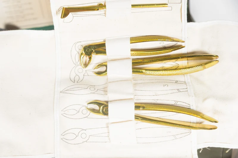 Truppen Besteck 1935 „Chiron Instrumente“ Sanità WH
