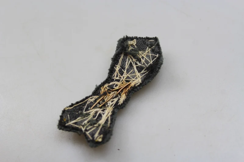 Emblem der REI-Infanterieoffiziersmütze aus dem Zweiten Weltkrieg