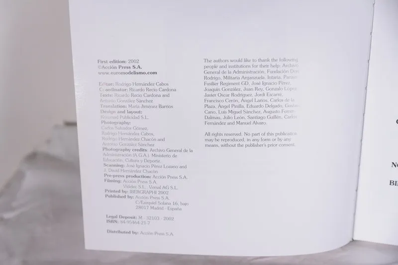 "Uniformen der deutschen Wehrmacht 1933-45" - 2002