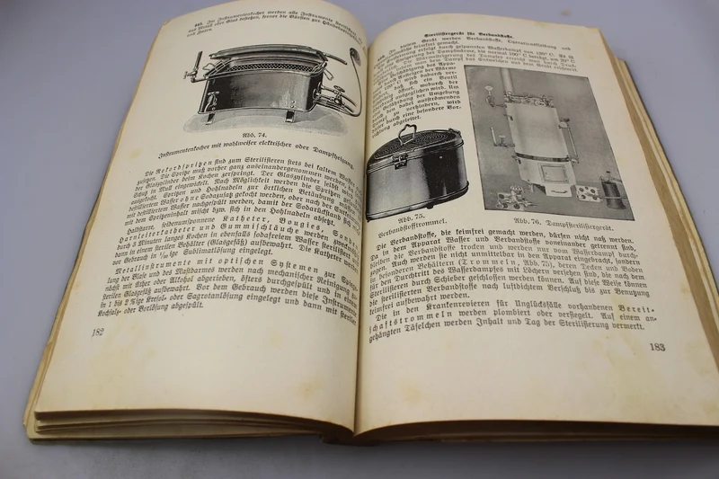 „Unterrichtsbuch für Sanitats Unteroffiziere und Mannschaften“ 1939