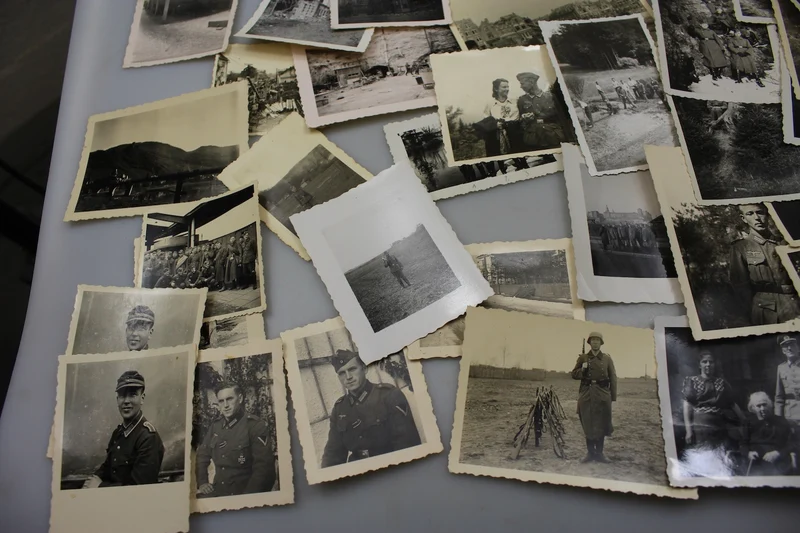 Foto Nr. 50 eines einzelnen Soldaten der Wehrmacht im Zweiten Weltkrieg