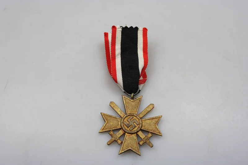 Verdienstkreuz mit Schwertern zweiter Klasse