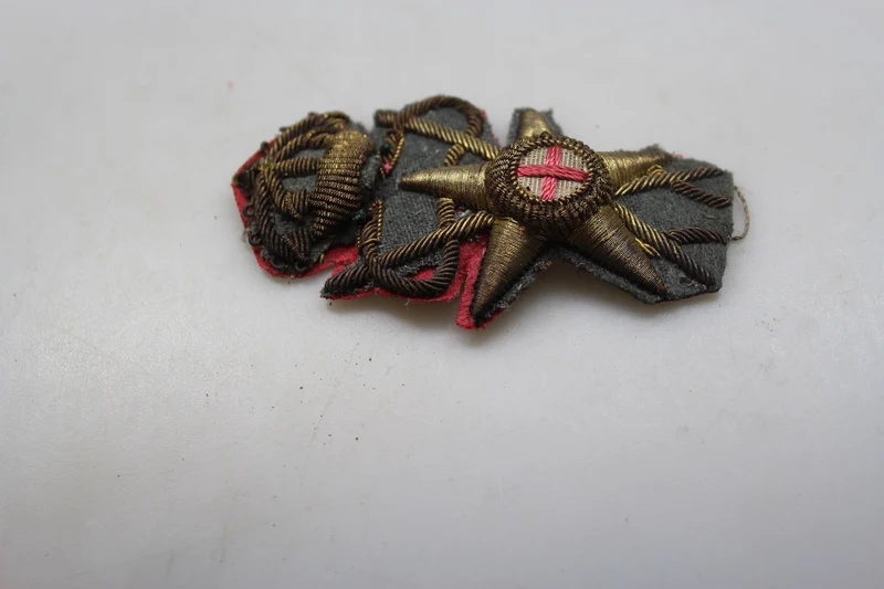 Emblem für die M.34 REI Sanitätsoffiziersmütze