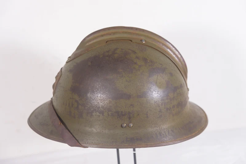 Adrian M.26 Französischer DP-Helm aus dem Zweiten Weltkrieg