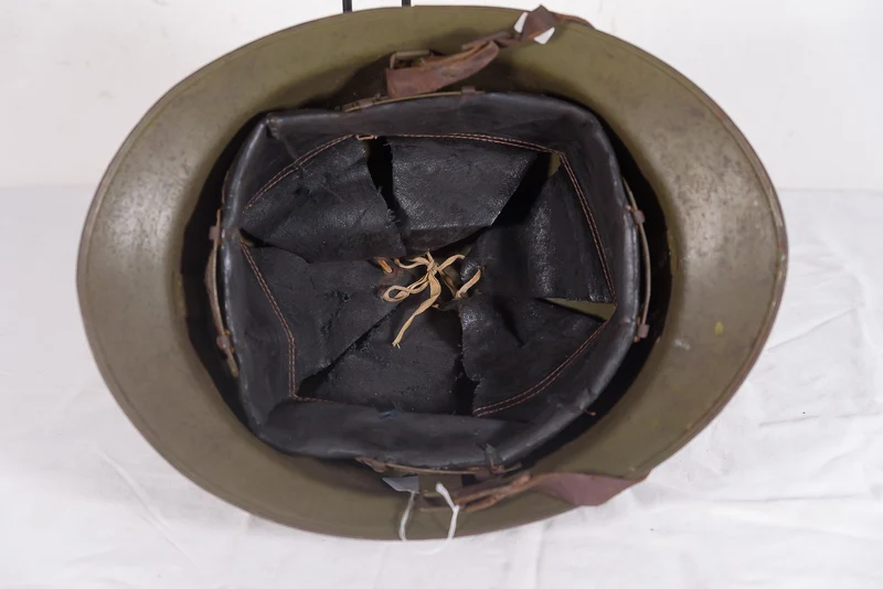 Adrian M.26 Französischer DP-Helm aus dem Zweiten Weltkrieg