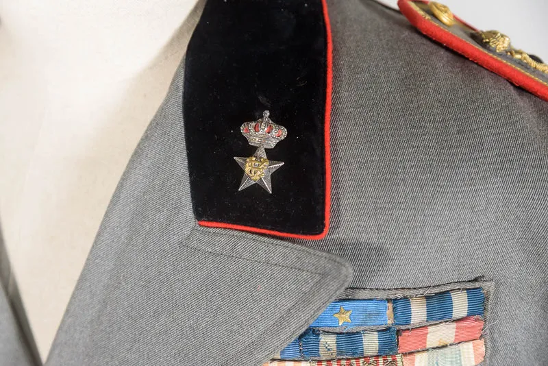 Vollständiger M.34 Infanterie-Oberst-Adjutant des Königs