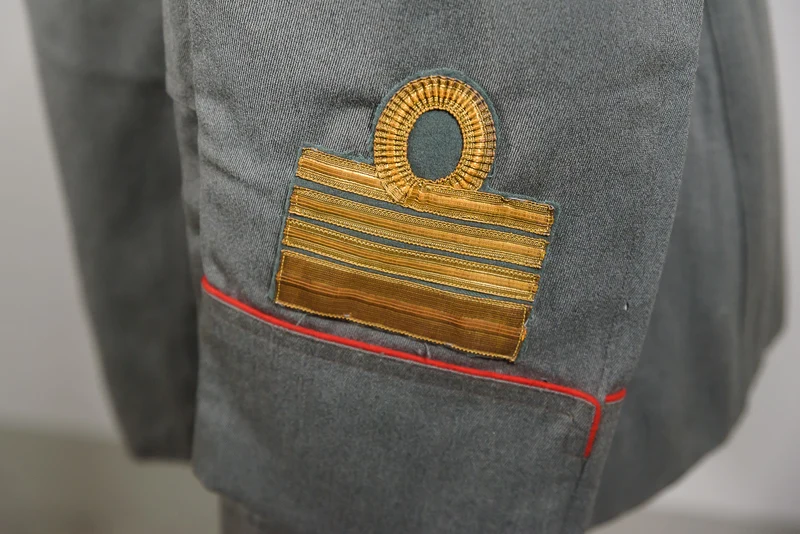 Vollständiger M.34 Infanterie-Oberst-Adjutant des Königs