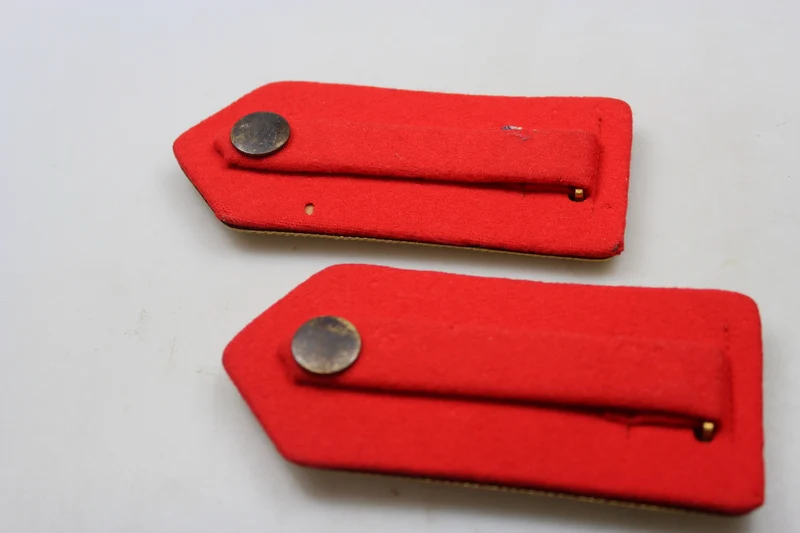 M.34-Schulterpolster mit WW2-Goldplatte
