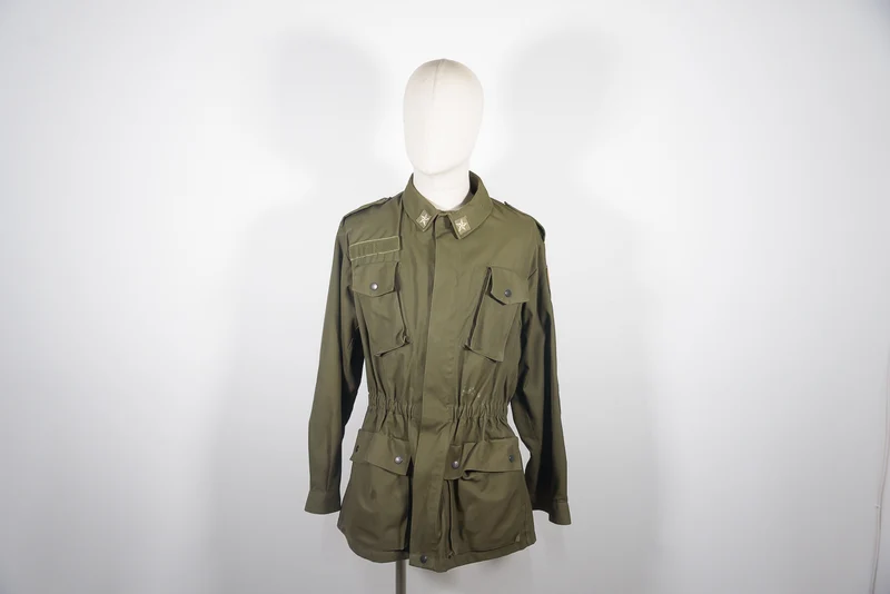 EI-80er-Kampfjacke