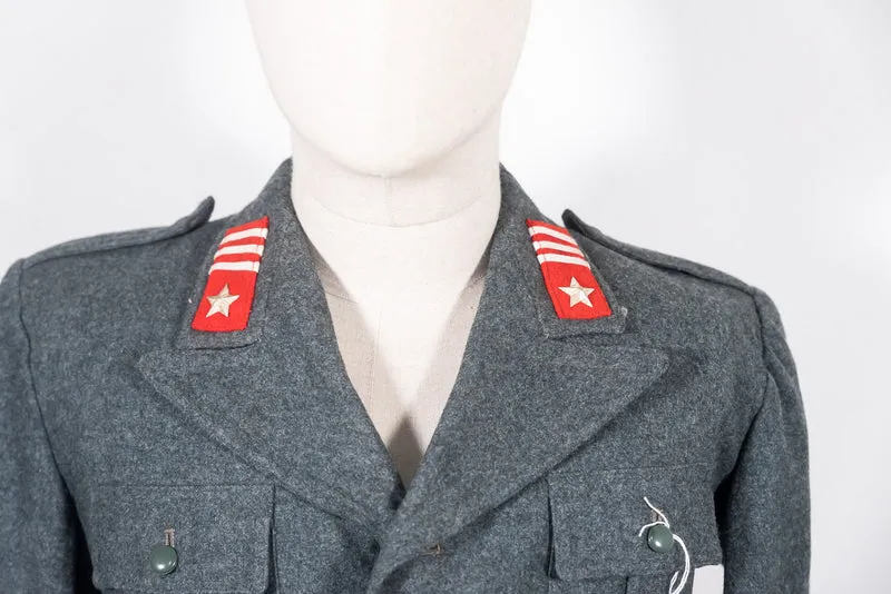 M.40-Jacke aus REI-Stoff für Maschinengewehrschützenoffiziere aus dem 2. Weltkrieg
