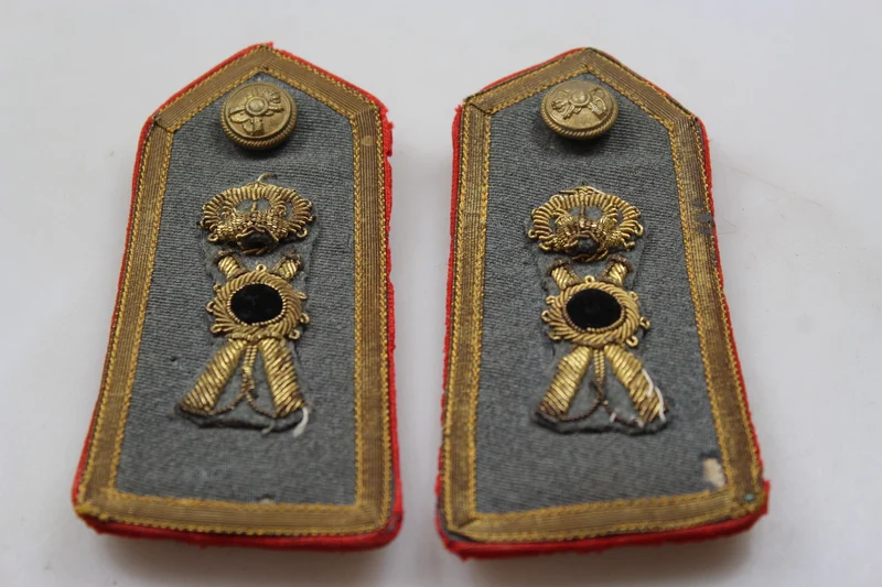 Paar Schulterpolster M.34 Superior Officer REI WW2