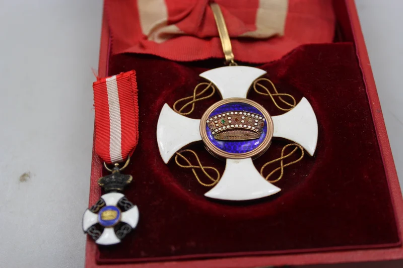 Medaille der Commander-Klasse des Ordens der Krone von Italien