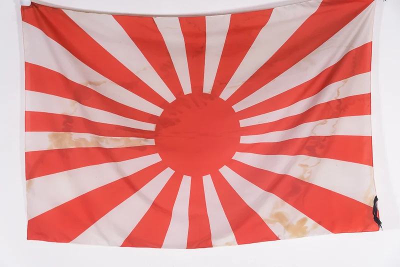 Nachbildung der japanischen Flagge aus dem 2. Weltkrieg