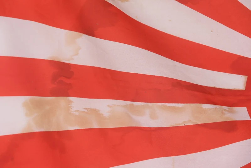 Nachbildung der japanischen Flagge aus dem 2. Weltkrieg
