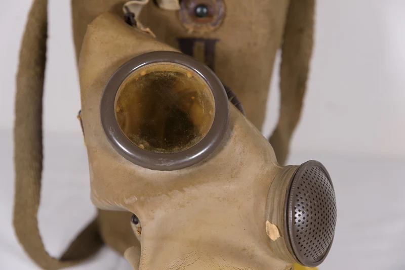 PC-40 Gasmaske aus dem 2. Weltkrieg