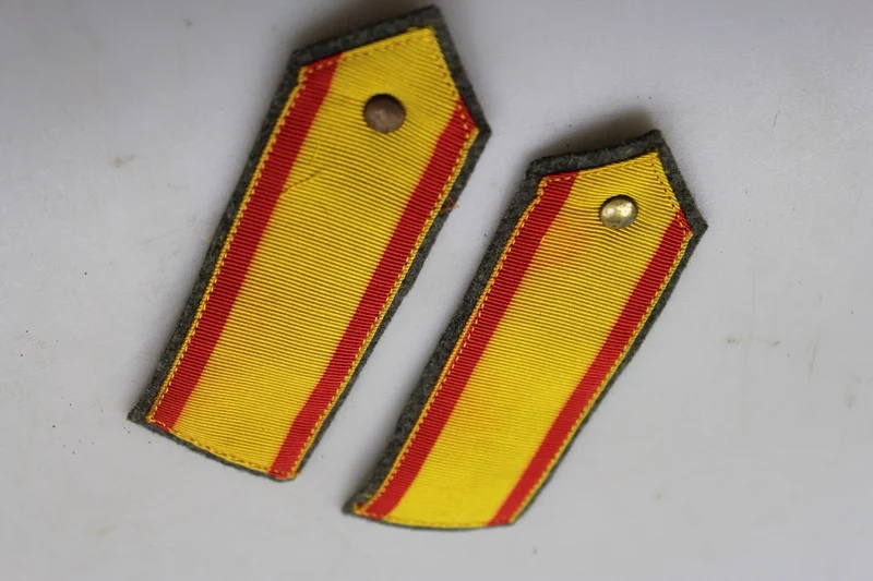 Paar REI-Wappen aus dem 1. Weltkrieg
