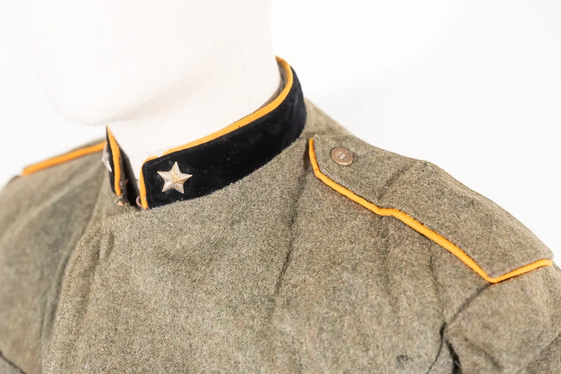 Stoffjacke eines Artillerieoffiziers aus den 20er Jahren