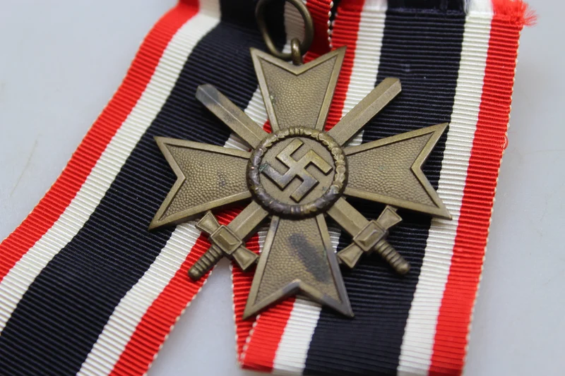 KVK mit Schwertern zweiter Klasse