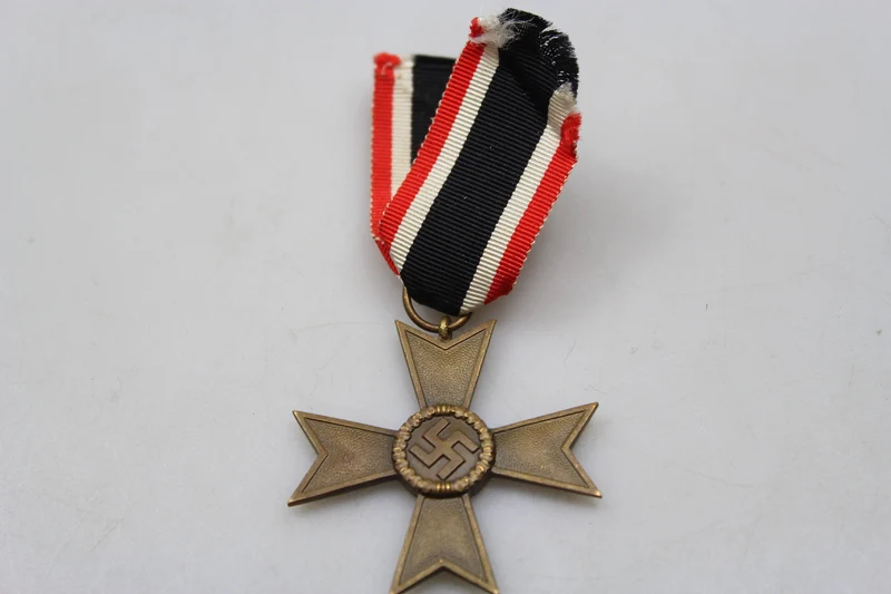 Verdienstkreuz ohne Schwerter II. Klasse