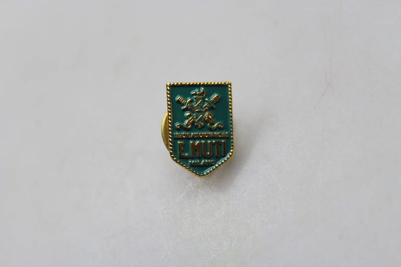 Replik Anstecknadel „LAM-E.Muti“