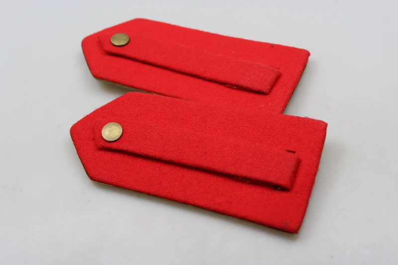 M.34-Schulterpolster mit WW2-Goldplatte