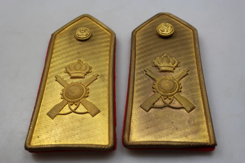M.34-Schulterpolster mit WW2-Goldplatte