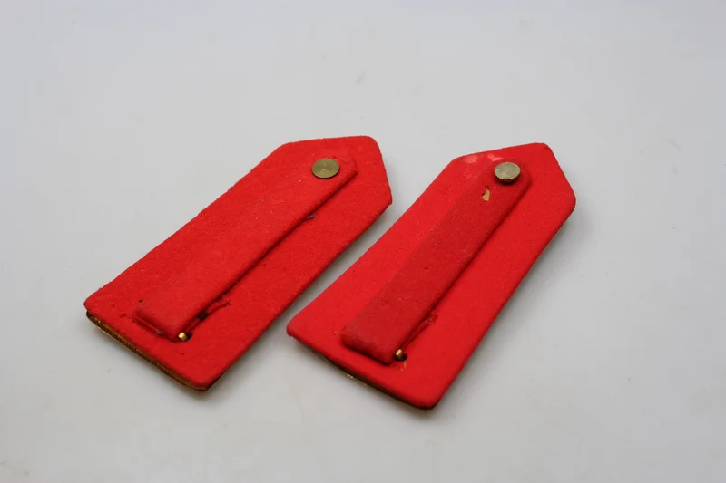 M.34-Schulterpolster mit WW2-Goldplatte