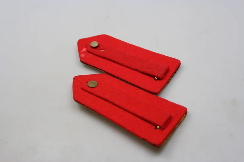 M.34-Schulterpolster mit WW2-Goldplatte