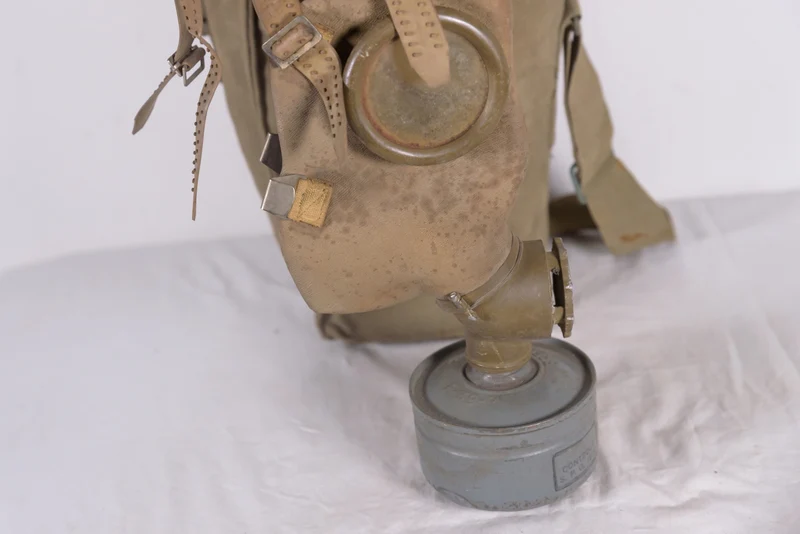 Belgische Gasmaske aus dem 2. Weltkrieg