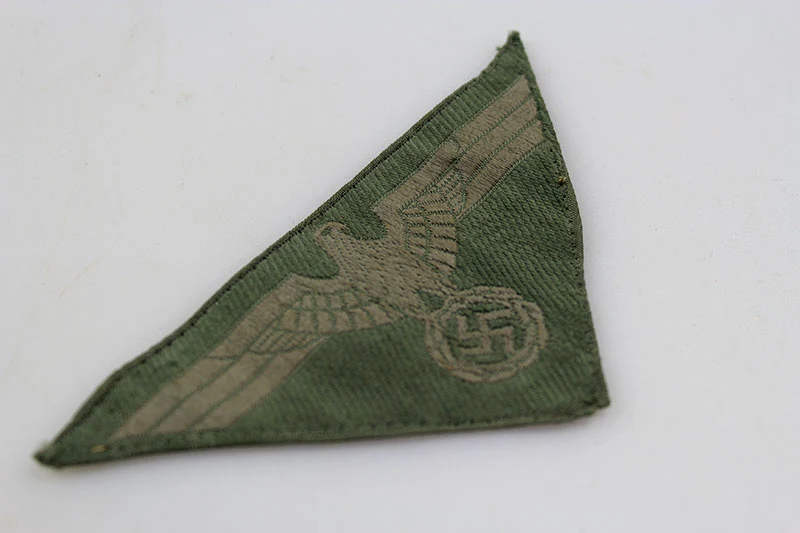 M.44 Heerbrustadler