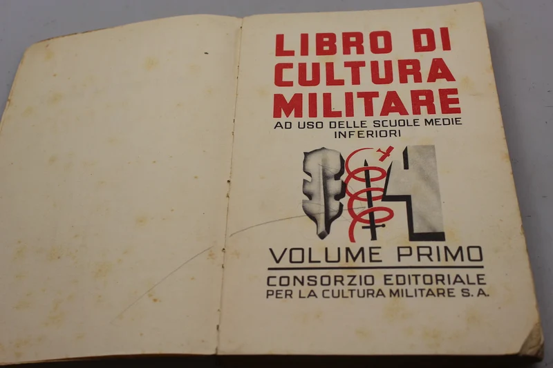 "Buch der Militärkultur" Vol.1