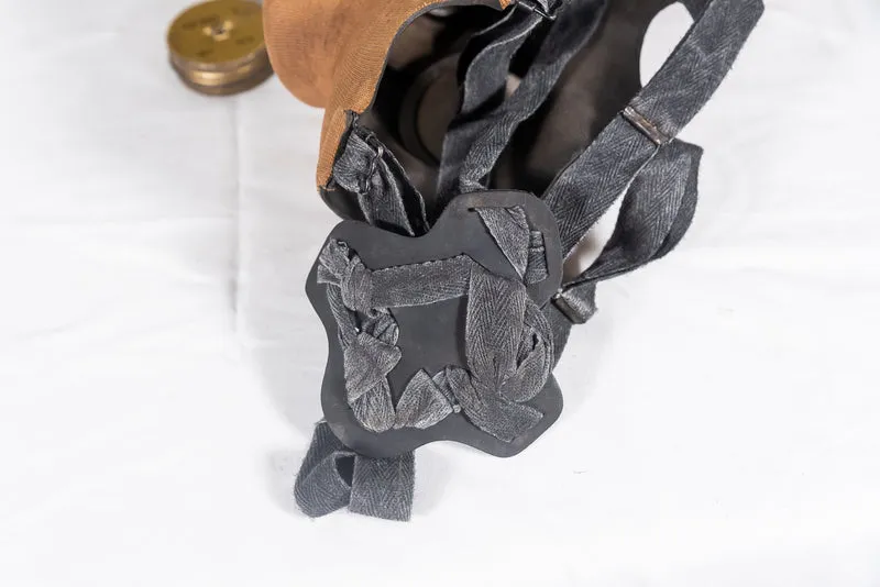 Britische Gasmaske M.39 aus dem 2. Weltkrieg