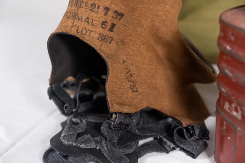 Britische Gasmaske M.39 aus dem 2. Weltkrieg