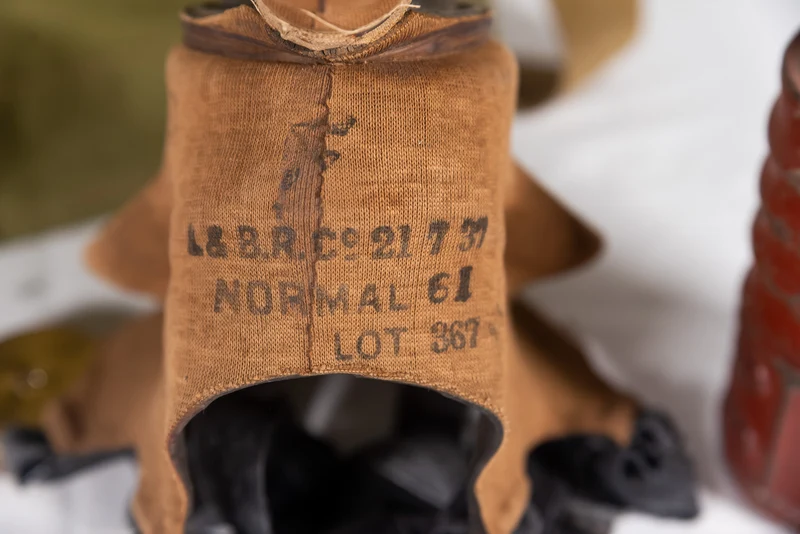 Britische Gasmaske M.39 aus dem 2. Weltkrieg