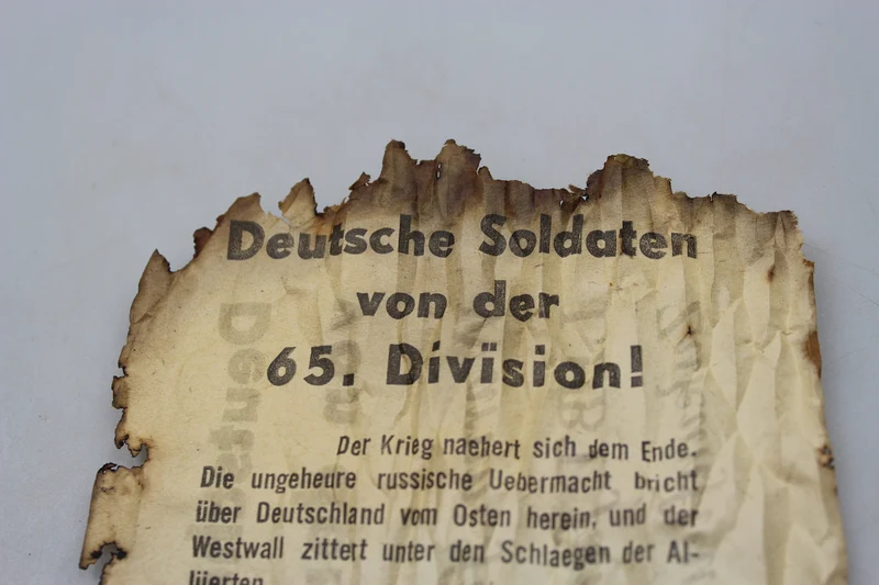 Propaganda-Flugblatt der Alliierten