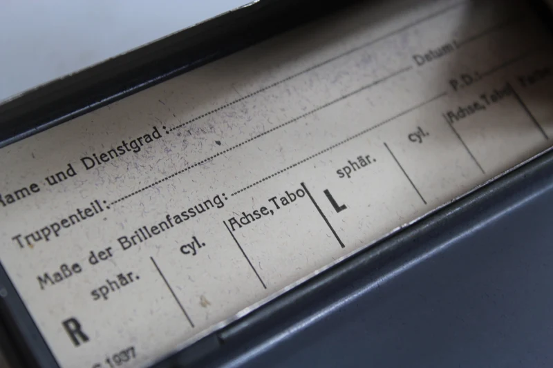 MaskenBrille