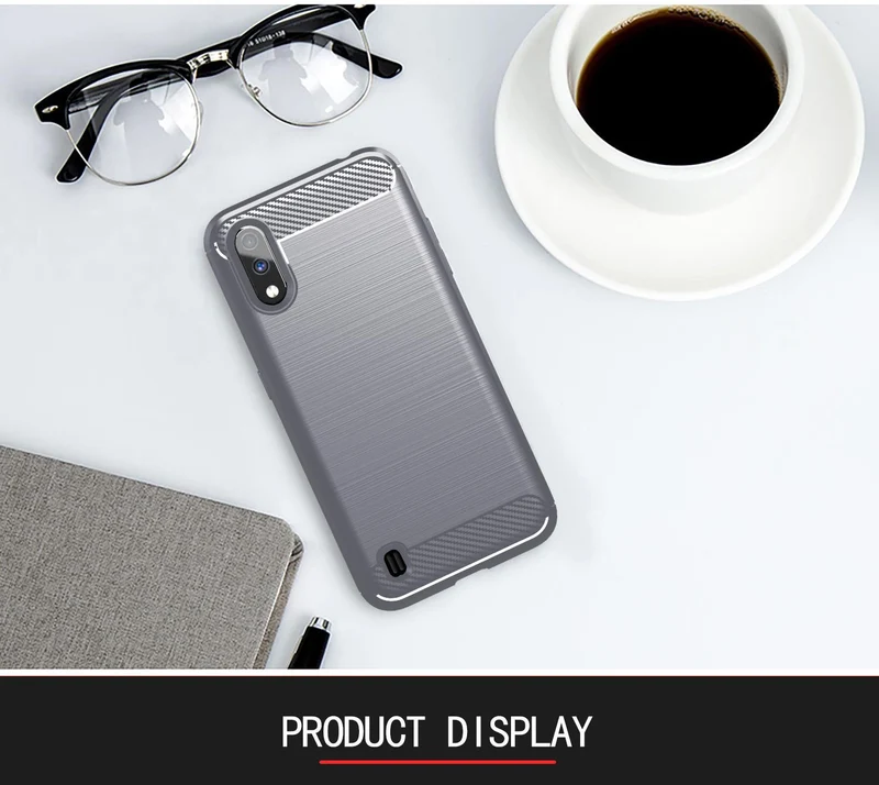 Cadorabo Hülle für Samsung Galaxy A01 Schutzhülle aus flexiblem TPU Silikon in Edelstahl-Karbonfaser Optik