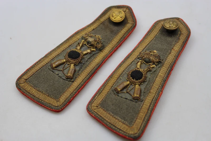 Paar Schulterpolster M.34 Senior Officer