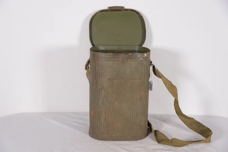 Französische Gasmaske aus dem 2. Weltkrieg