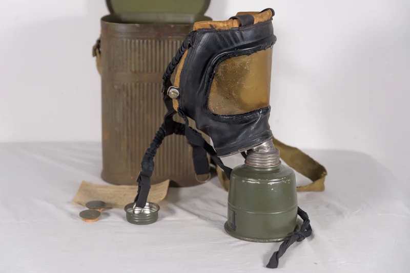 Französische Gasmaske aus dem 2. Weltkrieg