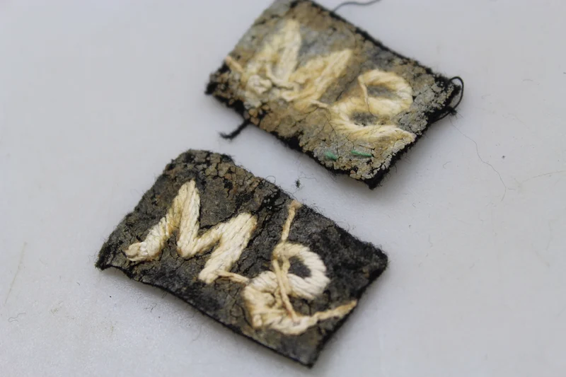 Nachbildung eines Paares gestickter Nummern für die 909 REI WW1 Jacke