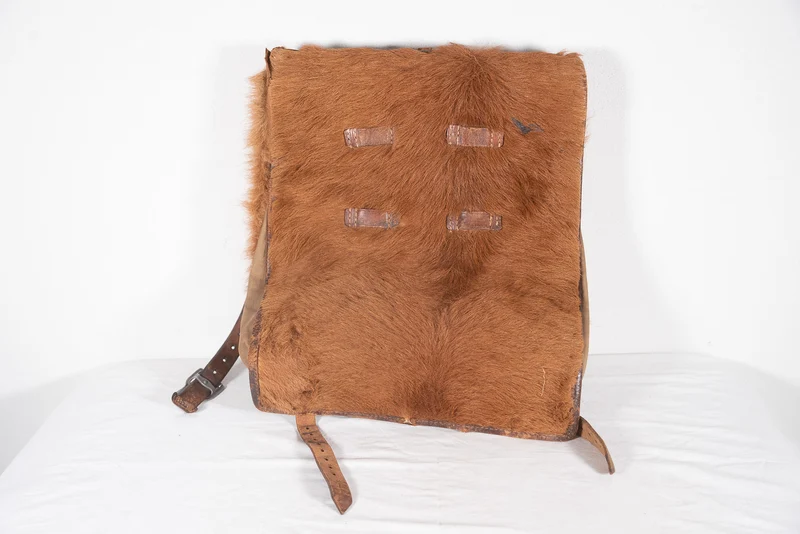 Starrer „Affe“-Rucksack