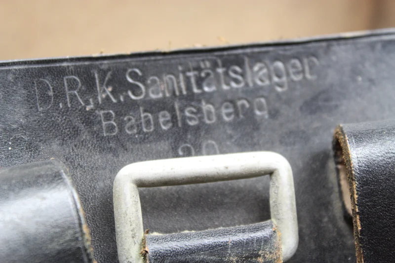 Paar Gesundheitspatronen aus dem 2. Weltkrieg