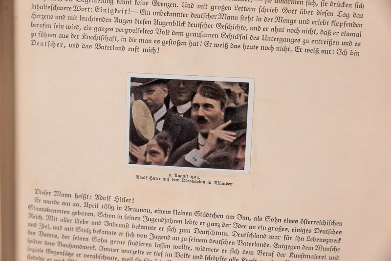 Stickeralbum „Kampf um's Drittes Reich“.