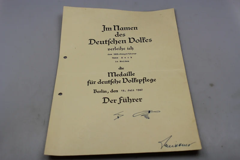 Ordensurkunde der Deutschen Volkspfaffege