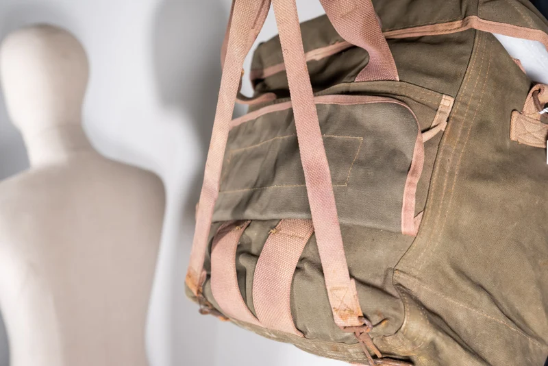 US Army WW2 Radio Rucksack